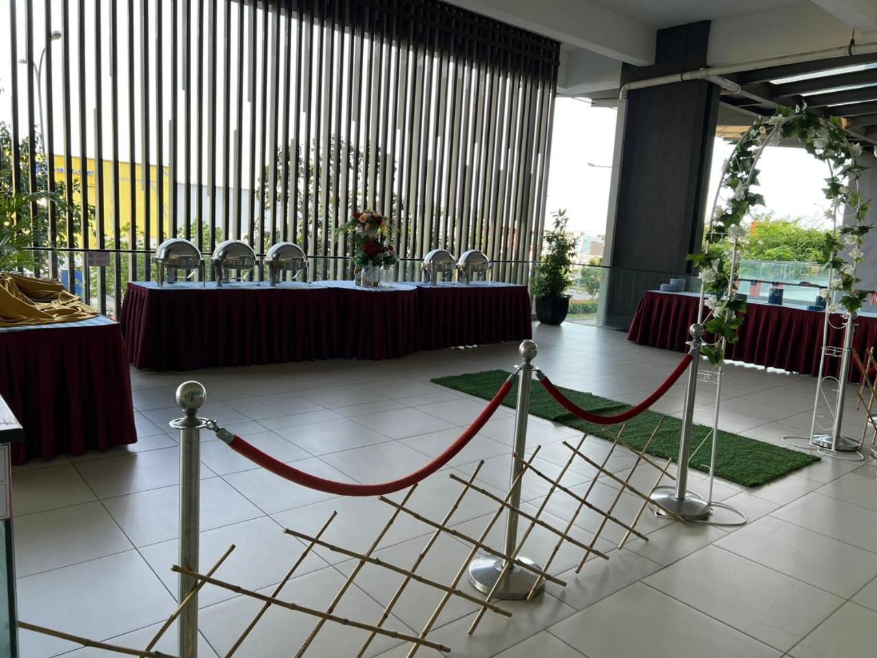 D'Wharf Hotel & Serviced Residence Πορτ Ντίξον Εξωτερικό φωτογραφία