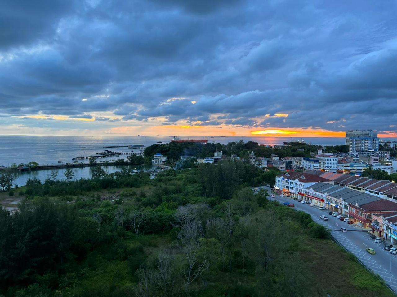 D'Wharf Hotel & Serviced Residence Πορτ Ντίξον Εξωτερικό φωτογραφία